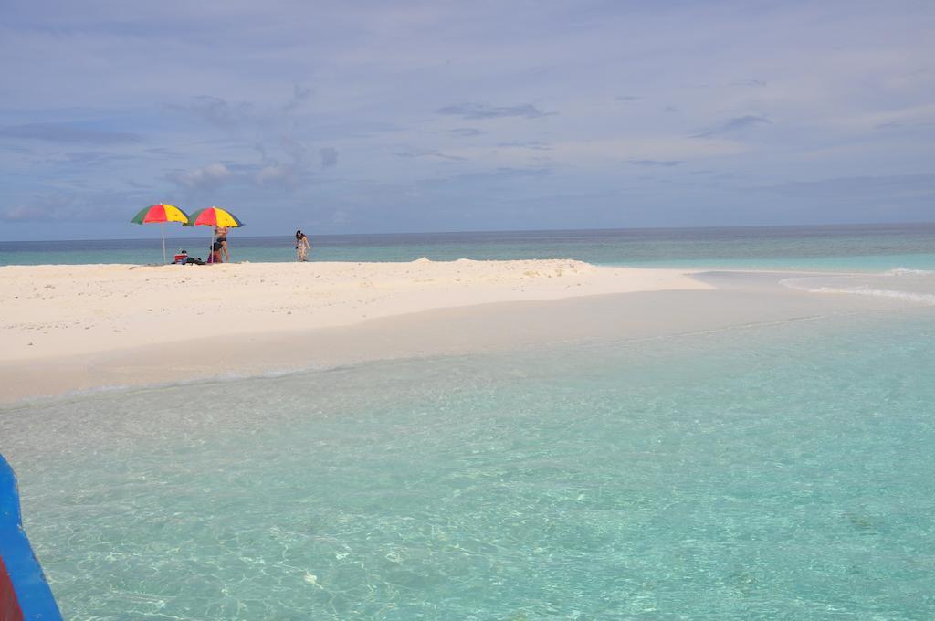 Arora Inn Maafushi Exterior foto